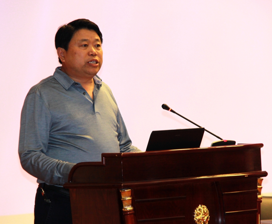 ��������  ����������ͳ��ҵ  �ٽ���ҵ��չ